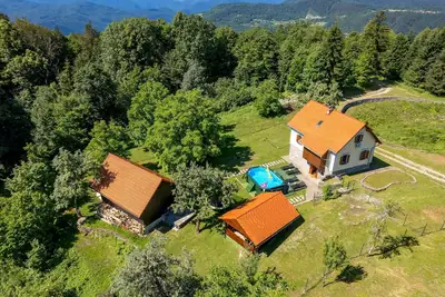 Image de Belle maison Ă Naglici avec sauna