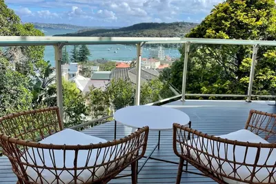 Image de Luxury centrally located one-of-a-kind apartment amazing water views +  studio