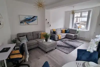 Image de Well designed house - Bronallt Luxury sleeps 6