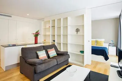 Image de Wonderful 1 bedroom apartment front of the Beach