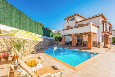Image de Villa Sol Nerja - Cinq Chambres Villa, Couchages 9