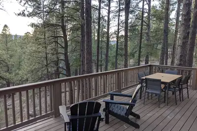 Image de 5br Flagstaff Cabin • Deck • Games • 1 Acre• Hiking