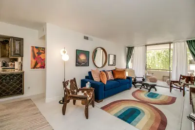 Image de Stylish Desert Gem in Hub of Old Town Scottsdale!