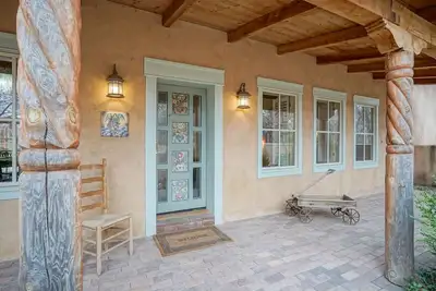 Image de Secluded One Level Adobe on 1 Acre in the Greenbelt area of South Corrales