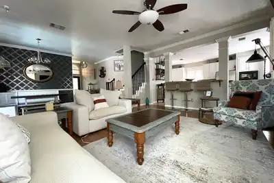 Image de Stunning  N. Austin Oasis with Pool near The Domain