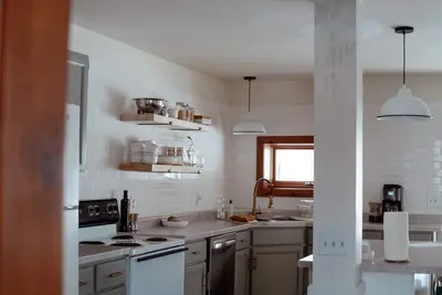 Image de The Outpost in Big Bay- Unit 2