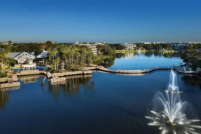 Image de Marriott's Cypress Harbour Resort bringing the fun and sun of Orlando, Florida