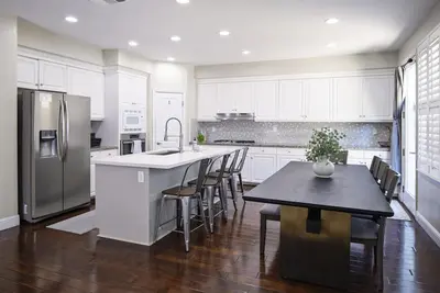 Image de Spacious 5 bedroom family home in Lodi Wine Country