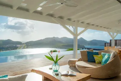 Image de ** Please Enquire - Romantic St Jean Villa** Stunning Ocean Views & 5 Minutes To Beach