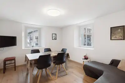 Image de Appartement \"Appartamenti Gg 2\" avec vue sur la montagne et Wi-Fi