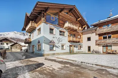 Image de Appartement Klimt Casa Giusto avec vue sur la montagne, terrasse et Wi-Fi
