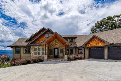 Image de Star Of The Summit, Private Pool, Breathtaking Mountain Views, Free Tickets!