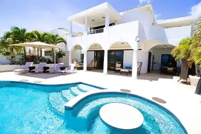 Image de Bahari: Shore Pointe Community Villa