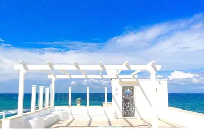 Image de Exclusive and charming roof terrace apartment directly on the beach, 4 persons