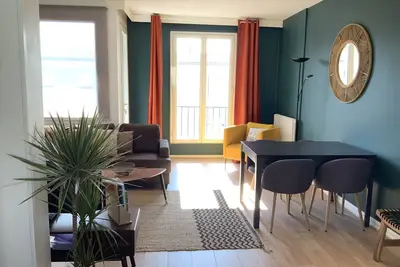 Image de Apt 3*, 2 Chambres à 50m de la mer - Royan centre