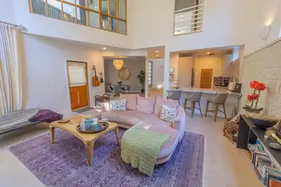 Image de The Butterfly House- Malibu Hillside Retreat Under the Stars