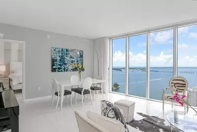 ** Best Views In Brickell ** 2bd/2bth 39th Floor