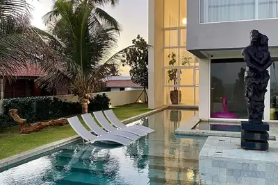 Image de Paradise beach, natural pools and walking on the sand!