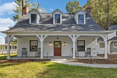 Image de Relaxing 3 bedroom / 2 Bath - Lake View - Great for Families / Golf / Corporate