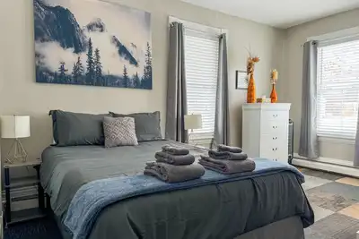 Image de New - Mins to Manchester - Nashua - Queen Bed - Walk to Downtown/Parks