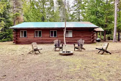 Image de Rustic log cabin