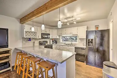 Image de Hot Tub & Mtn Views: Silverthorne Escape!