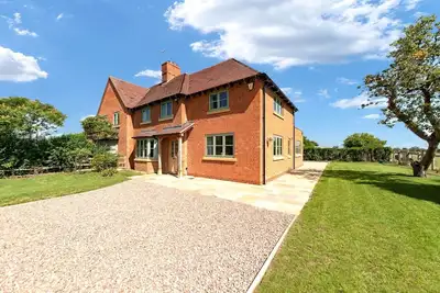 Image de Mount View, family friendly, with a garden in Broadway