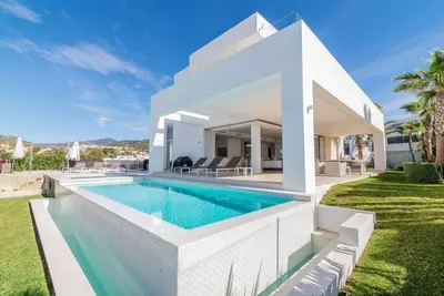 Image de New Luxurious Villa next to Beach/Golf — La Finca