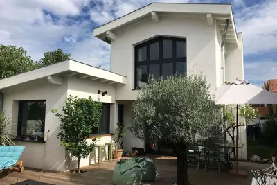 Image de Maison d'architecte 4 chambres avec piscine au Golf de Biarritz le phare.