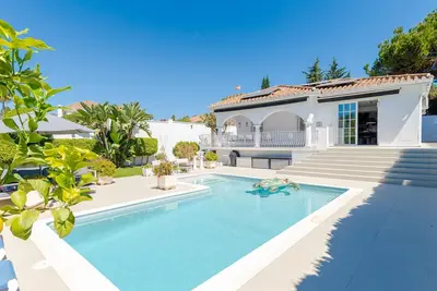 Image de ✰ Modern Villa With Pool & Bbq Next To Playa Padre