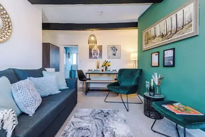 Image de Cosy house, amazing location, perfect for couples!