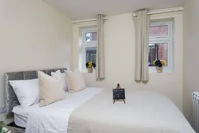 Image de Flat 1-Appartement-Salle de bain privée séparée-Terrasse