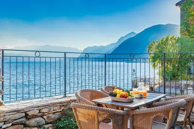 Villa Rivetta 6+2, Emma Villas