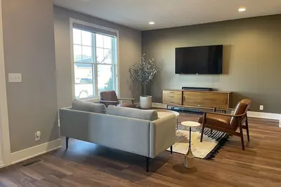 Image de North Lincoln, Minutes from Pinnacle Bank Arena and Memorial Stadium