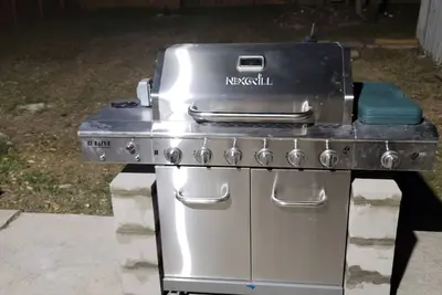 Image de Highland villa near downtown and military base.