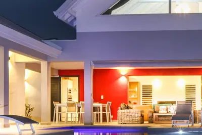 Image de Villa de luxe, vue mer, piscine à débordement, proche des plages et du centre