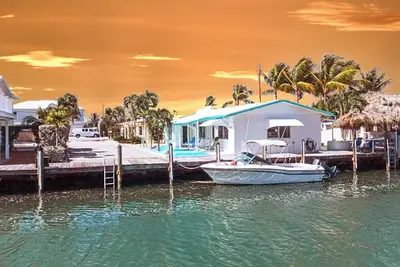Image de Waterfront Cottage: 60-ft. dock, Fish Station, free WiFI, 3 TVs & washer/dryer