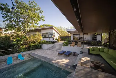 Image de Vista Loma 6 Bedroom private estate - 30' Infinity Pool