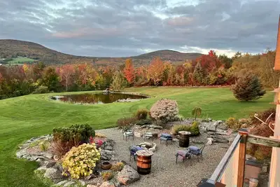 Image de Stunning Views, Beautiful Year Round! And just a short drive to the slopes.