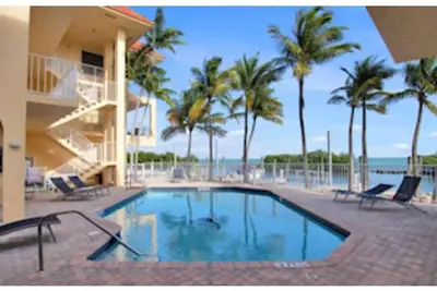 Image de Spectacular Views of Ocean with Pool and Boat Slip.