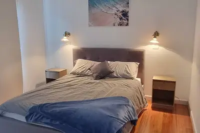 Image de Spaciouse beach home, 400m walk to the beach