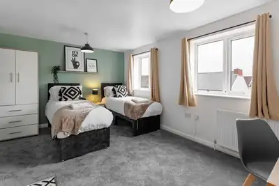 Image de 🌟Studio 9 - City Centre - Free Wifi & Smart Tv🌟