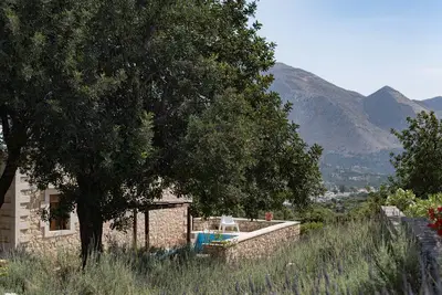 Image de Koules Estate-Narcissus, with Pool & Bbq, an Agricultural barn for Nature lovers