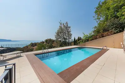 Image de La Bouganville P1/1 by Wonderful Italy