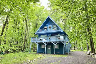 Image de near ski/waterpark ✾ heated pool✾ fire pit ✾ near lake ✾ game room ✾ 3 porches