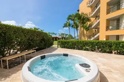 Image de Beachfront - Coral Sea Garden 3br condo - P116