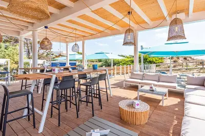 Image de Bel appartement dans une maison de vacances avec Wifi, piscine, climatisation, terrasse et parking