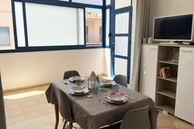 Image de Confortable appartement pour 4 personnes avec climatisation, Wifi, Tv et animaux admis