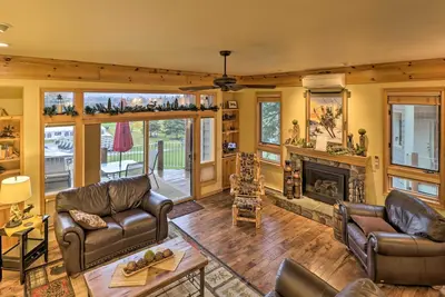 Image de Bigfork Townhome w/ Deck, Grill & Golf Course View