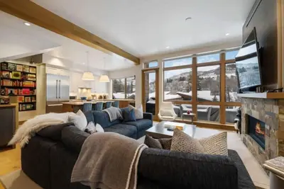 Image de Riverfront Townhome 12 - 3 Bedroom Residence